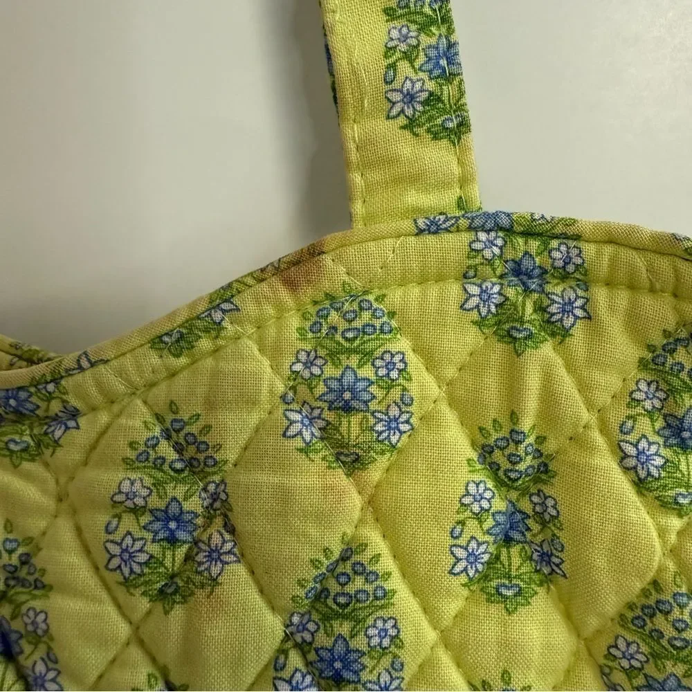 VERA‎ BRADLEY Floral/Elephant Quilted Tote Bag